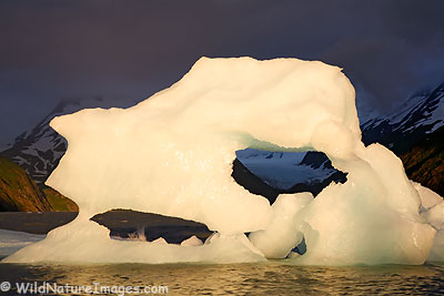 Portage Lake Iceberg PHoto